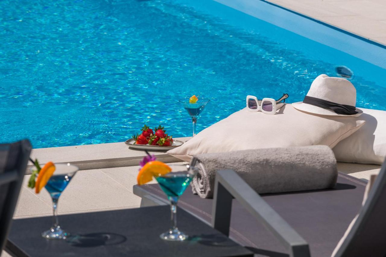 Villa Oasis - Your Luxury Home Away From Home Celopeci Ngoại thất bức ảnh
