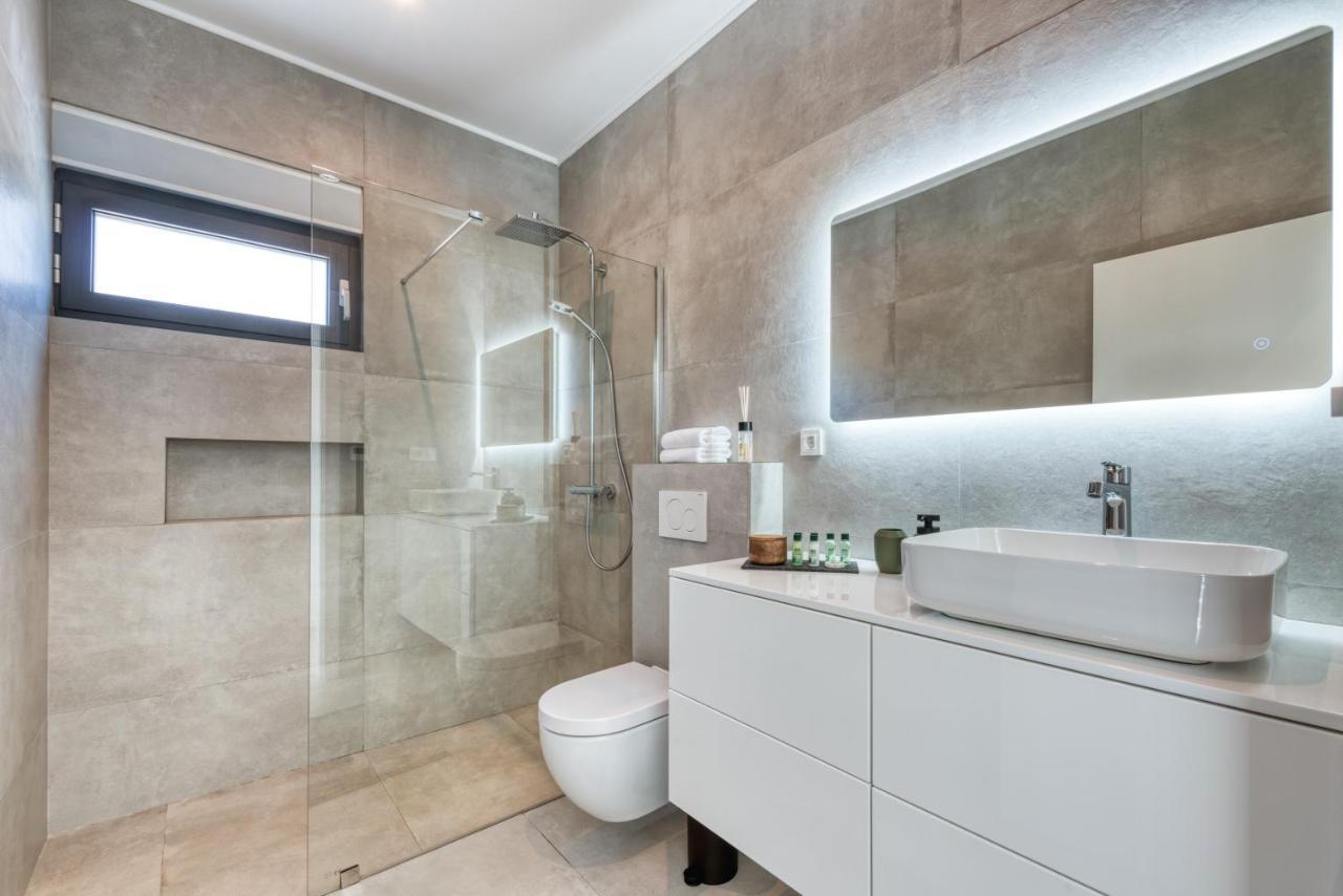 Villa Oasis - Your Luxury Home Away From Home Celopeci Ngoại thất bức ảnh