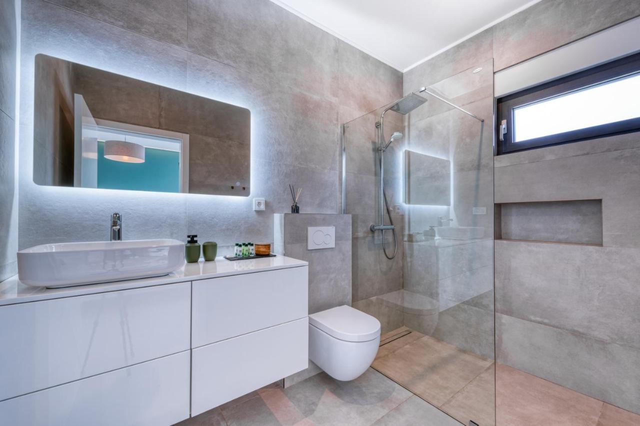 Villa Oasis - Your Luxury Home Away From Home Celopeci Ngoại thất bức ảnh