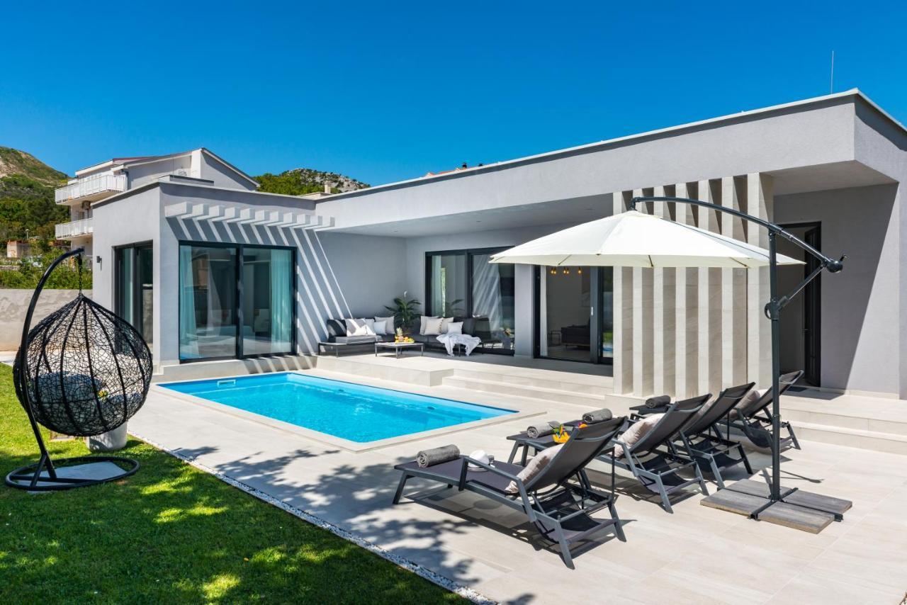 Villa Oasis - Your Luxury Home Away From Home Celopeci Ngoại thất bức ảnh