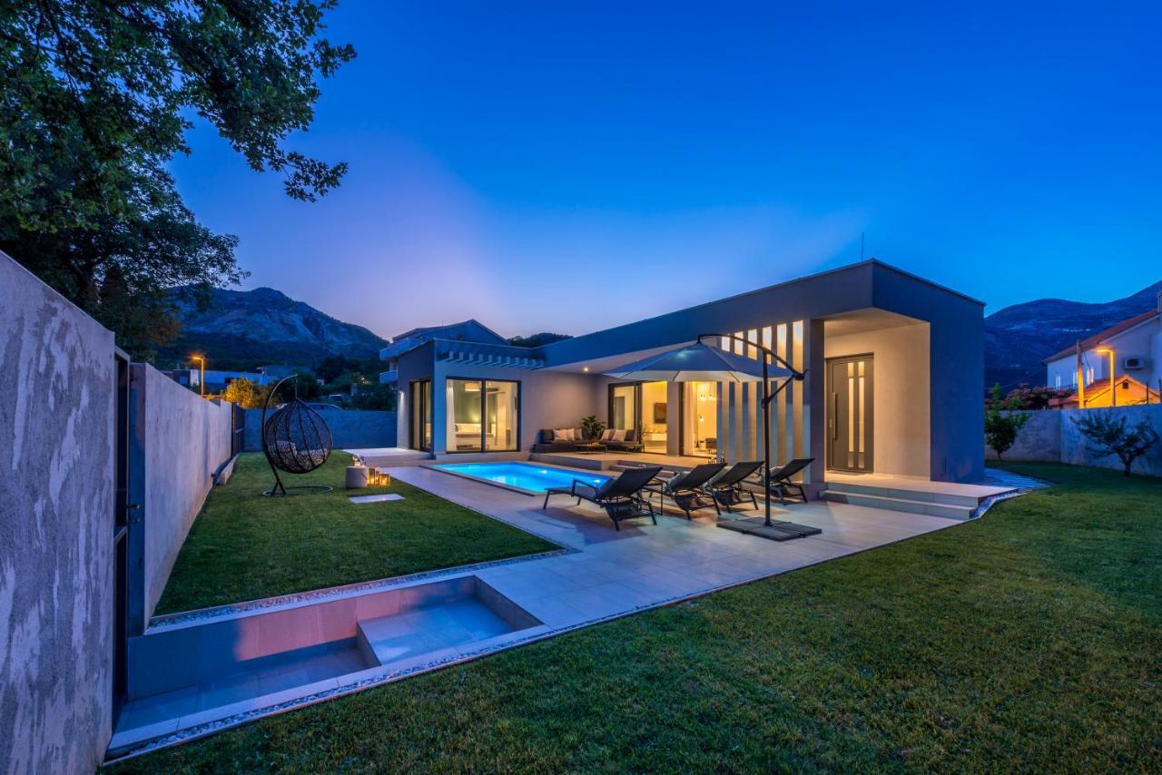 Villa Oasis - Your Luxury Home Away From Home Celopeci Ngoại thất bức ảnh