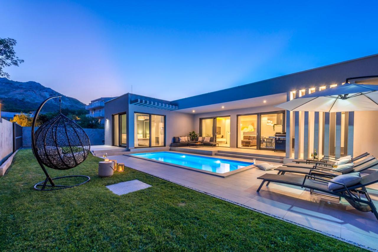 Villa Oasis - Your Luxury Home Away From Home Celopeci Ngoại thất bức ảnh