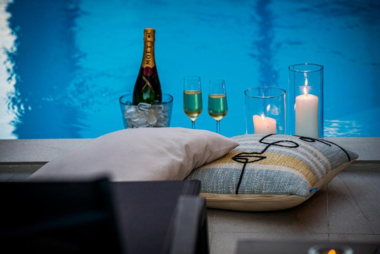 Villa Oasis - Your Luxury Home Away From Home Celopeci Ngoại thất bức ảnh